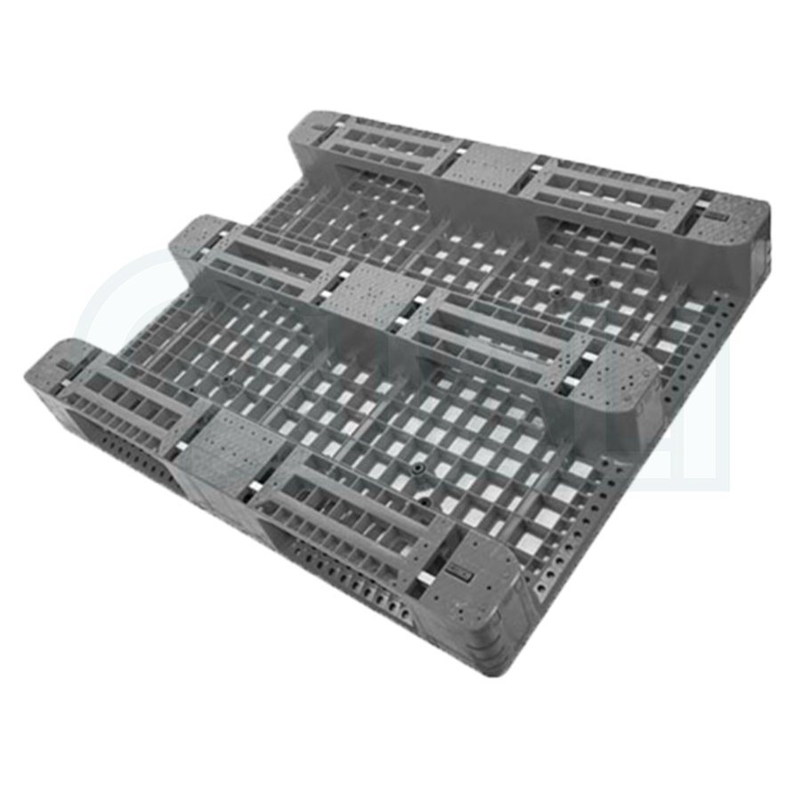 Plastic pallet